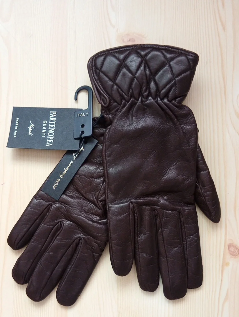 NWT Partenopea Quilted Leather Gloves Dark Brown Cashmere Lined Size Medium